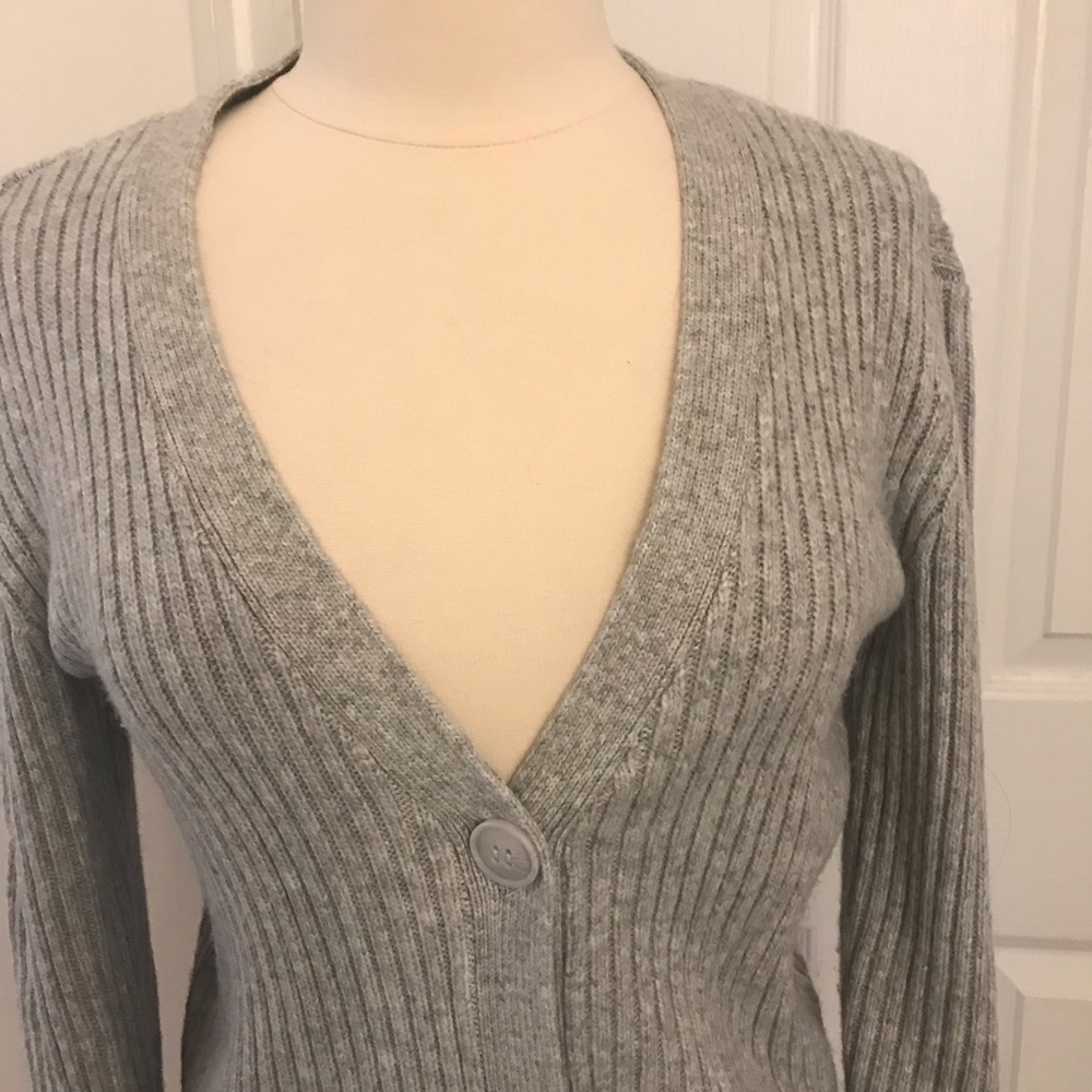 Halogen Ribbed V Neck Cardigan - Picture 3 of 8
